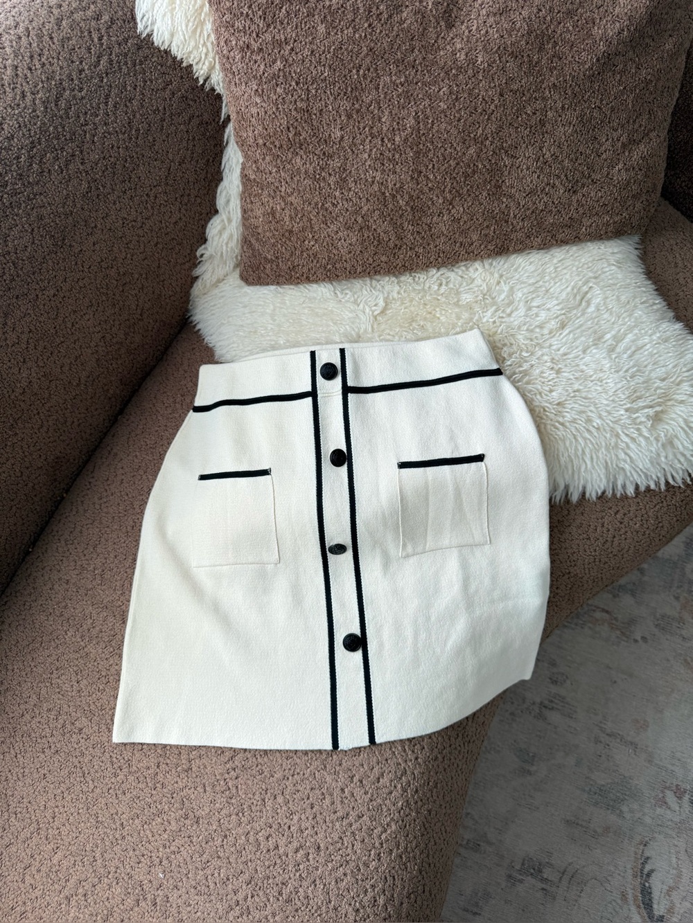H&M Cream Skirt
